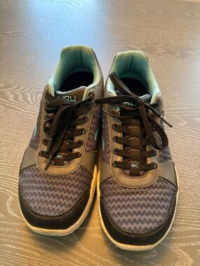 KURU Quantum Athletic Sneakers in Black and Teal